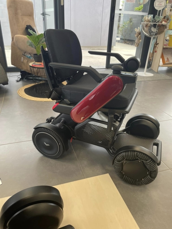 fauteuil roulant electrique, whill C2, midi santé, carcassonne 